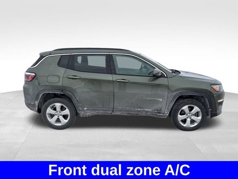 Used 2019 Jeep Compass Latitude w/ Cold Weather Group image 9