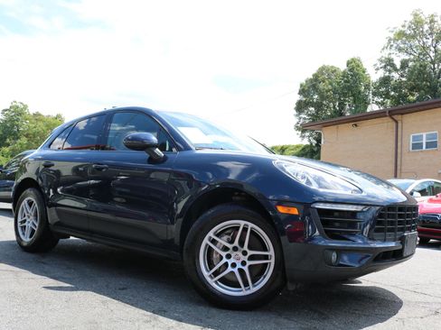 Used 2017 Porsche Macan S AWD/4WD image 6