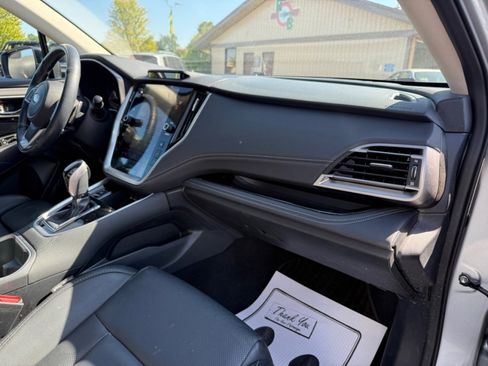 Used 2023 Subaru Outback Limited image 12