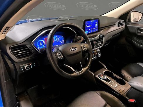 Used 2020 Ford Escape Titanium FWD image 18