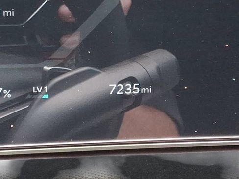 Used 2025 Kia EV6 Light RWD image 13
