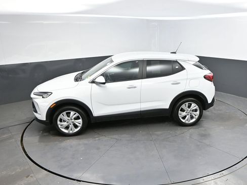 Used 2025 Buick Encore GX Preferred image 25