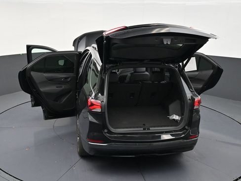 Used 2023 Chevrolet Equinox RS FWD image 32