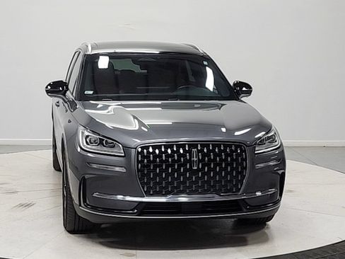 Used 2023 Lincoln Corsair Reserve w/ Equipment Group 201A FWD image 2