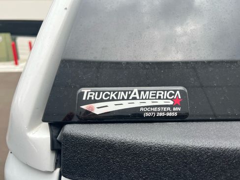 Used 2026 GMC Sierra 2500 AT4X AWD/4WD image 5