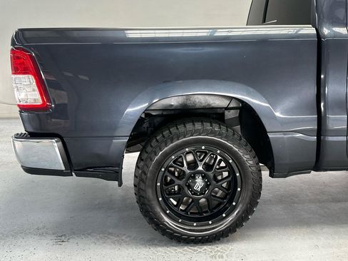 Used 2019 RAM 1500 Big Horn RWD image 10