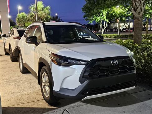 New 2026 Toyota Corolla Cross LE FWD image 6