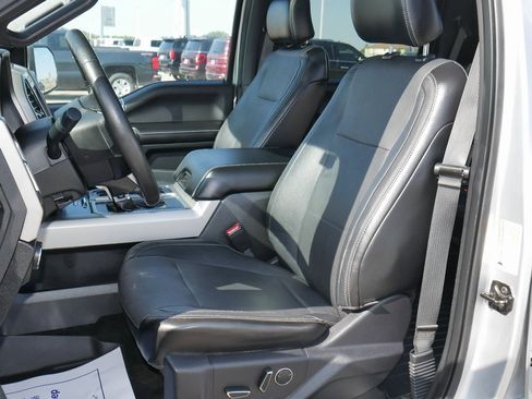 Used 2015 Ford F150 Lariat image 38