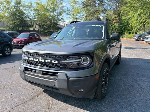 Used 2025 Ford Bronco Sport Outer Banks w/ Outer Banks Tech Package+ AWD/4WD image 1