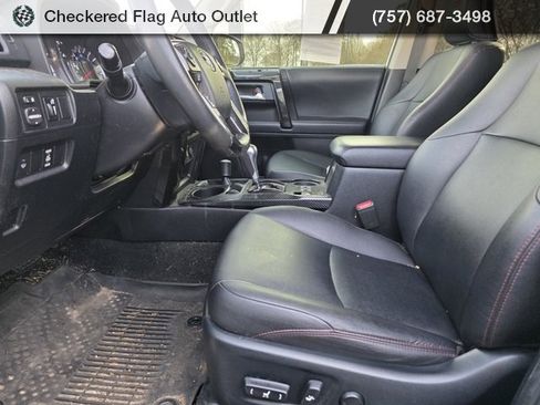 Used 2018 Toyota 4Runner TRD Off-Road Premium image 8