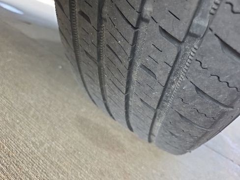 Used 2020 Buick Enclave Essence FWD image 63