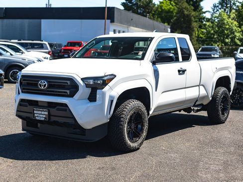 Used 2024 Toyota Tacoma SR RWD image 2