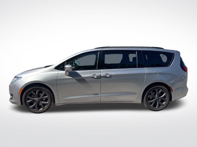 Used 2020 Chrysler Pacifica Limited w/ Advanced Safetytec Group FWD image 2