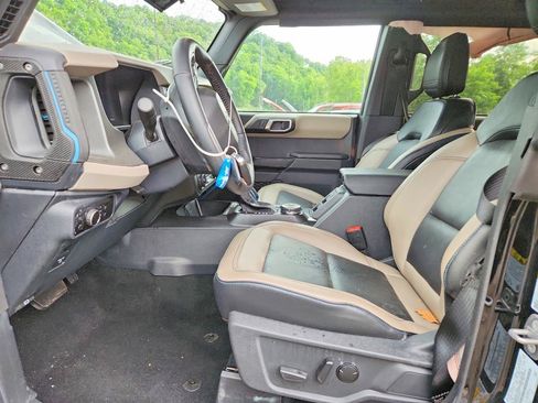 Used 2024 Ford Bronco Wildtrak AWD/4WD image 5