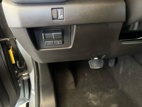 New 2026 GMC Canyon Elevation w/ Convenience Package AWD/4WD image 17