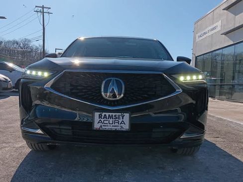 Used 2023 Acura MDX SH-AWD w/ Technology Package image 9