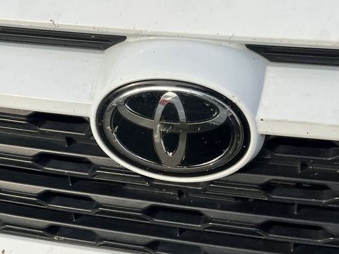 Certified 2022 Toyota RAV4 LE image 13