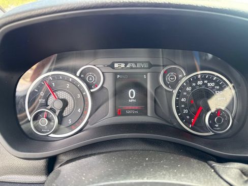 Used 2025 RAM 2500 Big Horn AWD/4WD image 7