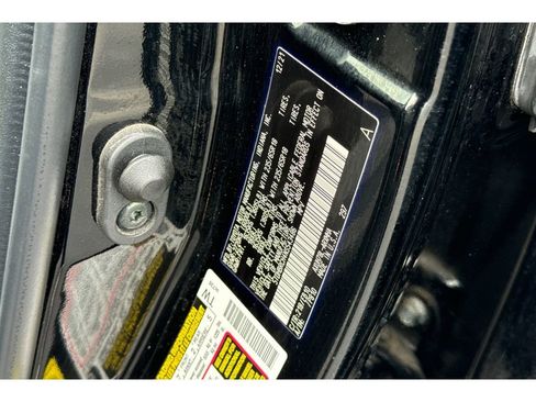 Certified 2022 Toyota Highlander XLE image 35