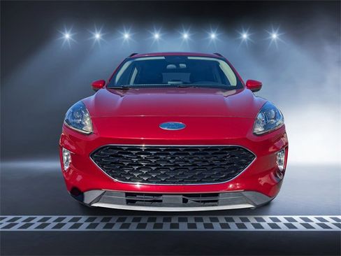 Used 2020 Ford Escape SEL image 8