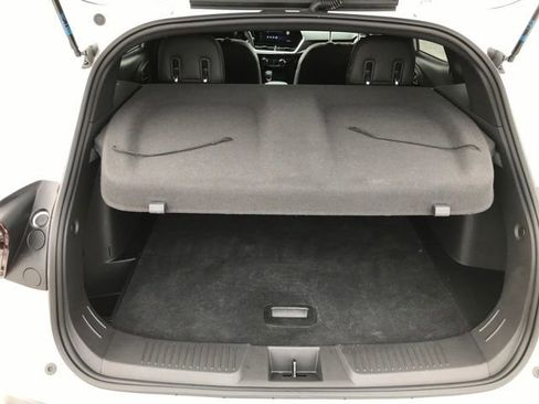 Certified 2025 Chevrolet Trax RS w/ Sunroof Package image 20