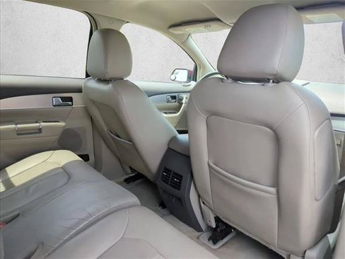 Used 2014 Lincoln MKX FWD image 25