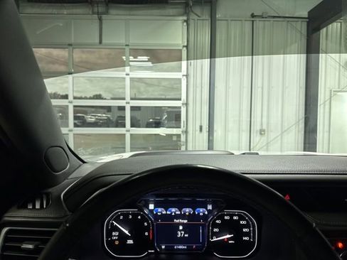 Used 2021 GMC Yukon Denali w/ Denali Premium Package AWD/4WD image 8