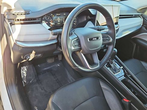 Used 2022 Jeep Compass Limited image 10