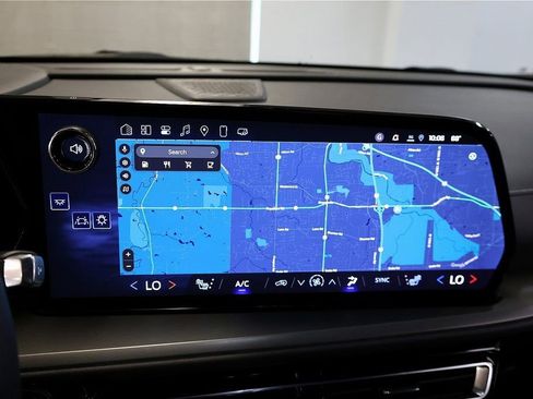 New 2025 Chevrolet Traverse LT w/ Enhanced Driving Package image 50