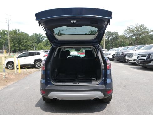 Used 2018 Ford Escape SE w/ SE Sync 3 Package FWD image 7