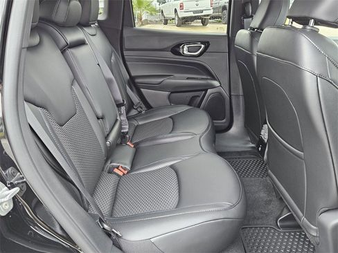New 2026 Jeep Compass Latitude image 14
