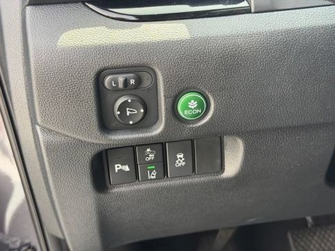 Certified 2021 Honda Pilot Touring image 25