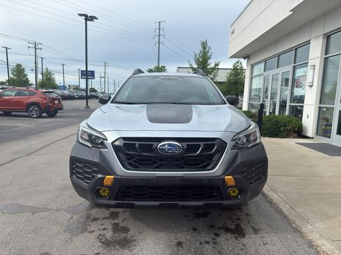Used 2024 Subaru Outback Wilderness AWD/4WD image 7