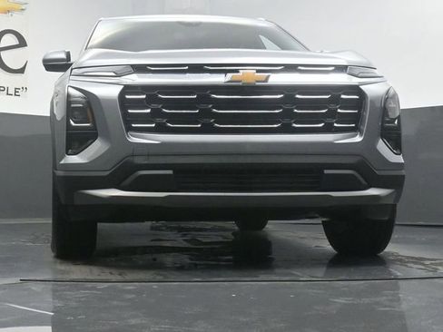 New 2026 Chevrolet Equinox LT w/ Safety and Technology Package FWD image 3