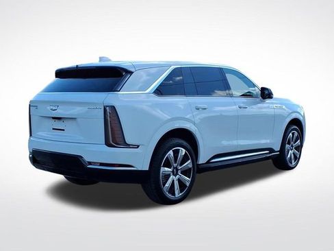 Certified 2025 Cadillac Escalade IQ Luxury 2 w/ LPO, Premium Carpet Package AWD/4WD image 5
