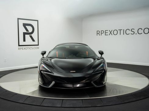 Used 2019 McLaren 570S Spider image 6