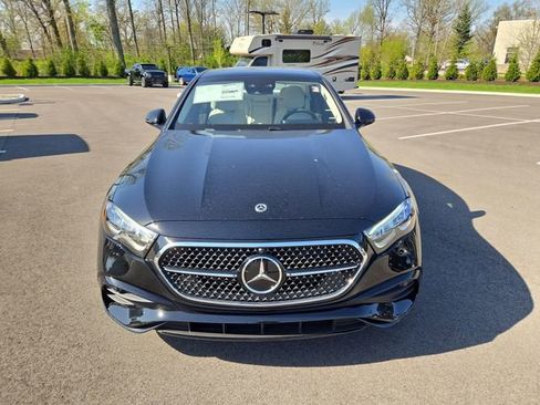 New 2026 Mercedes-Benz E 350 4MATIC Sedan image 8
