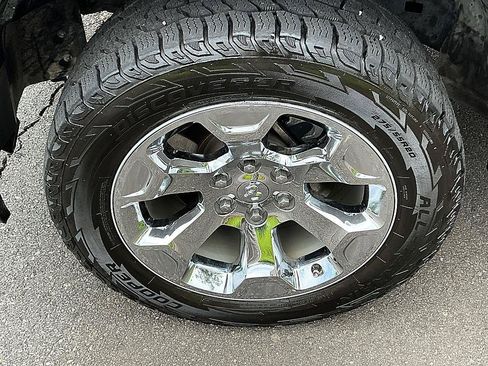 Used 2022 RAM 1500 Big Horn RWD image 9