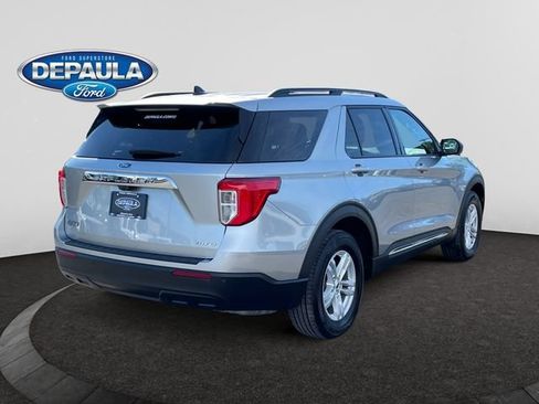Used 2024 Ford Explorer XLT AWD/4WD image 7