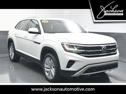 Used 2022 Volkswagen Atlas Cross Sport SE w/ Panoramic Sunroof Package