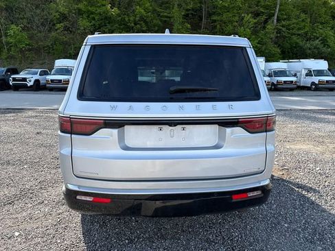 Used 2022 Jeep Wagoneer Series III w/ Premium Group I AWD/4WD image 4
