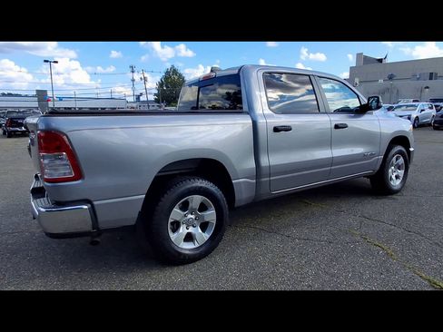 Used 2023 RAM 1500 Big Horn AWD/4WD image 8