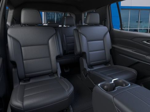 New 2027 Chevrolet Traverse LT FWD image 17