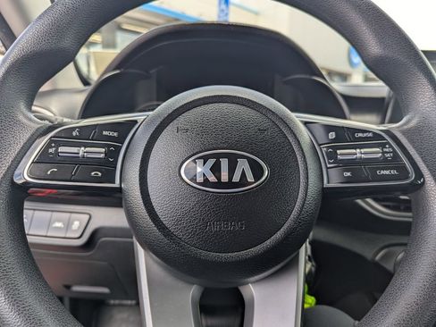 Used 2021 Kia Forte LXS FWD image 20