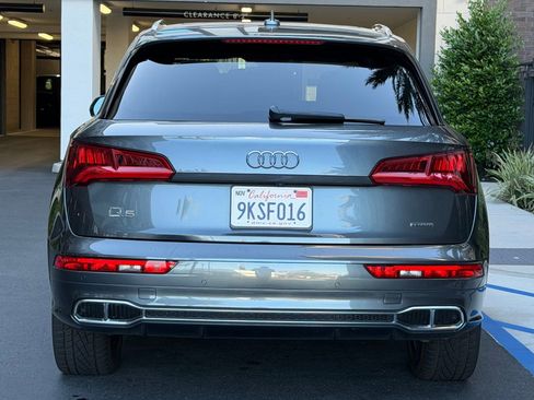 Used 2020 Audi Q5 e Premium Plus w/ Premium Plus Package AWD/4WD image 4