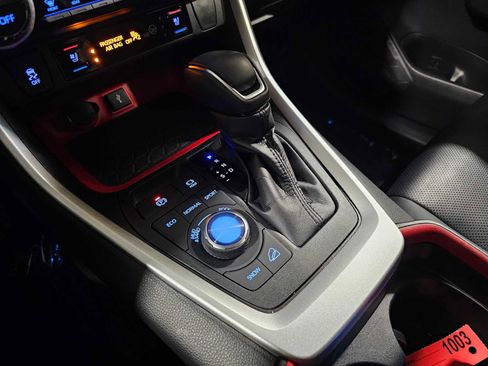 Used 2021 Toyota RAV4 TRD Off-Road w/ TRD Off-Road Weather Package image 23