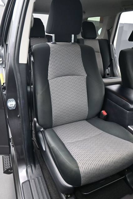Used 2021 Toyota 4Runner SR5 AWD/4WD image 17