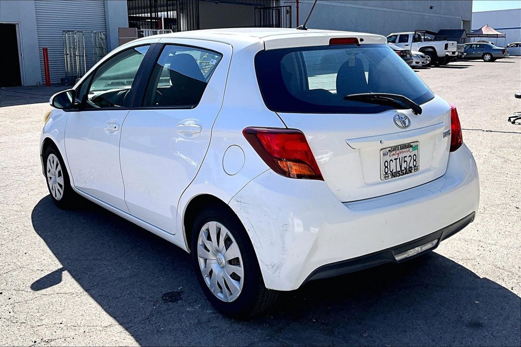 Used 2015 Toyota Yaris L FWD image 6