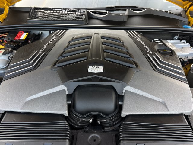 Used 2020 Lamborghini Urus AWD/4WD image 41