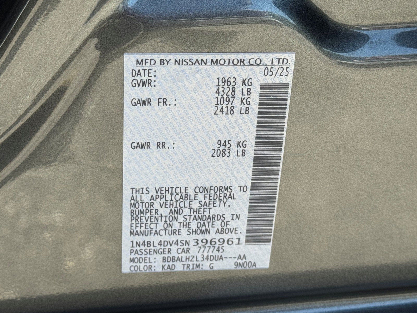 Used 2025 Nissan Altima 2.5 SV FWD image 39